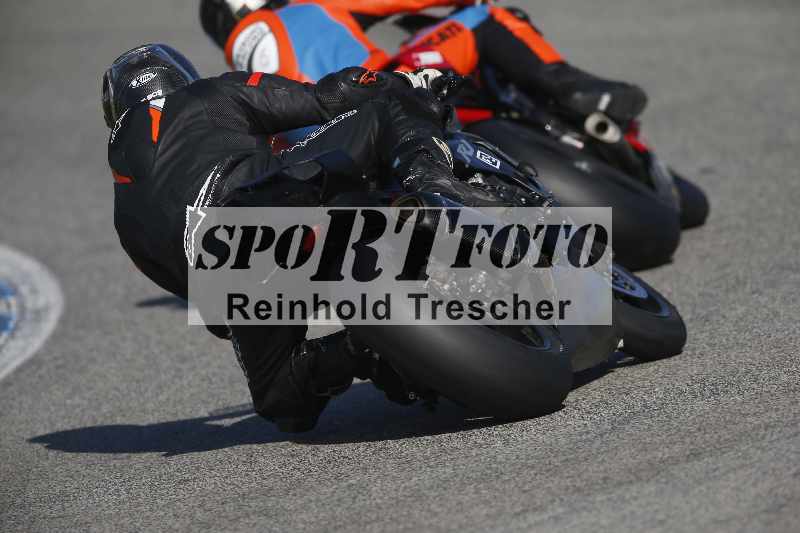 /Archiv-2024/02 29.01.-02.02.2024 Moto Center Thun Jerez/Gruppe schwarz-black/backside